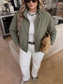 Easura 女款大尺碼春秋單件立領彎弧開衩口袋下擺抽繩短夾克，極簡通勤休閒戶外防風外套 - 綠色 - 查看 1