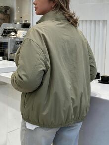 Easura 女款大尺碼春秋單件立領彎弧開衩口袋下擺抽繩短夾克，極簡通勤休閒戶外防風外套 - 綠色 - 查看 2