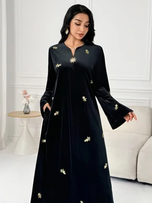 Al Najma V-Neck Embroidered Velvet Elegant Dress With Sophisticated Elegant - Black - View 8