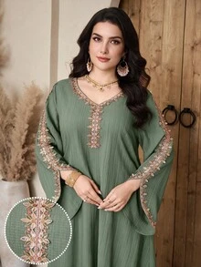 Al Najma Plus Size Women's Applique Decor V-Neck Flare Sleeve Elegant Arabic Traditional Long Dress - Green - View 1