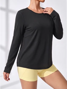 Easithlete Women's Long Sleeve Sports T-Shirt With Geometric Mesh Patchwork Back - Black - View 5