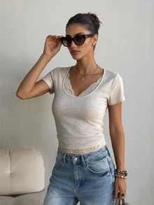 Lavishia Lace Patchwork Pleated Sexy Elegant Casual Blouse, Suitable For Summer, Everyday Beige Brunch Date - Apricot - View 3