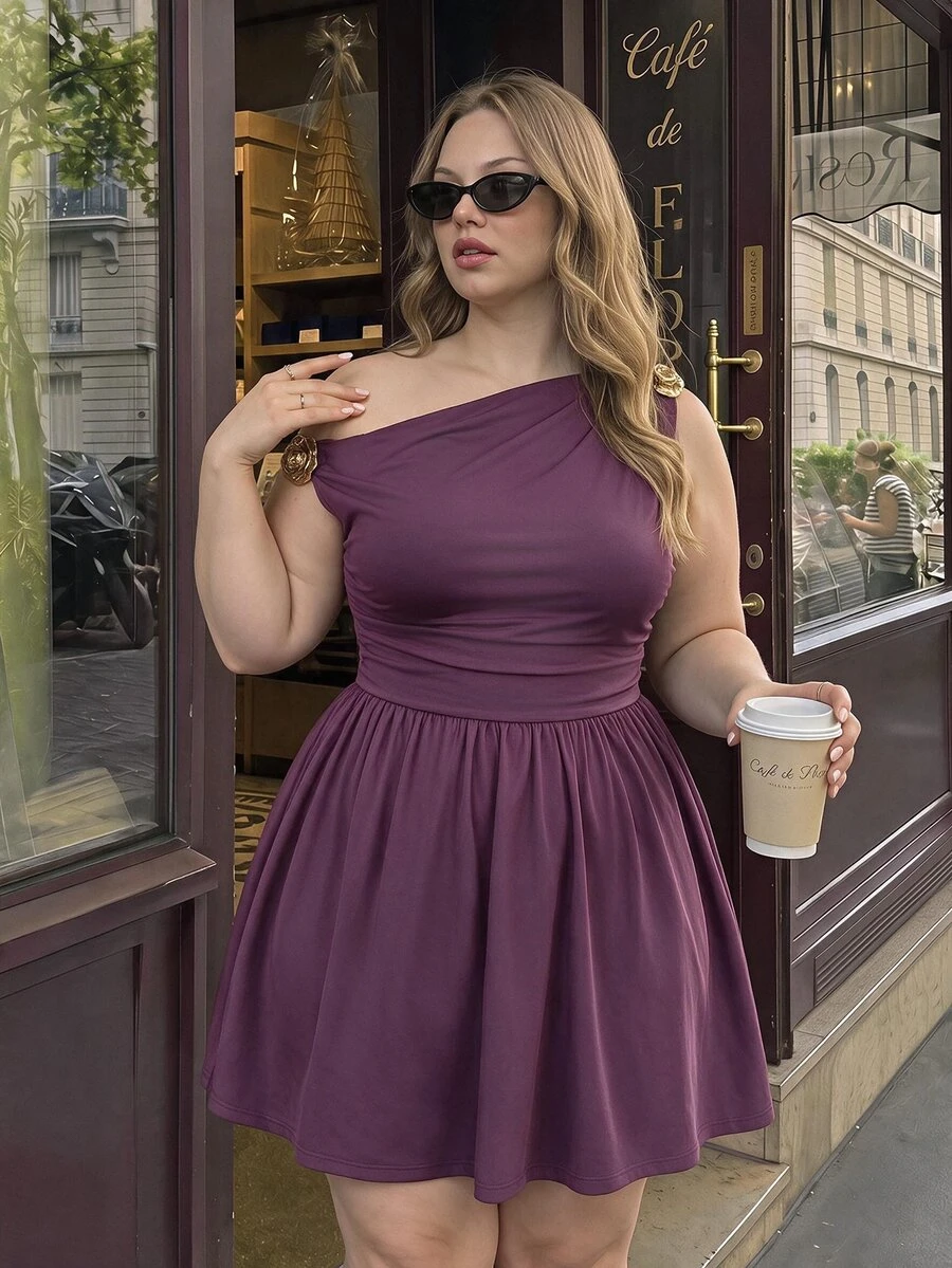 SHEIN MOD Plus Size Women's Asymmetric Shoulder Mini Dress, 1920s Summer Party Birthday Metal Flower Decor, Fitted Waist, Graduation, Wedding Guest - Red Violet - View 1