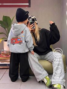 SHEIN Bubblio 2件組兒童小男孩服裝套裝，手繪圖案連帽長袖灰色運動衫搭配純色鬆緊腰運動長褲，適合返校、生日、節日派對，秋冬穿著 - 灰色 - 查看 5