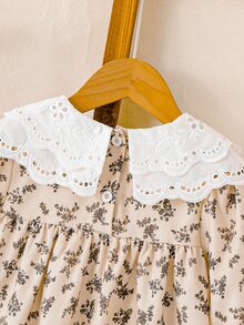 SHEIN 小女孩碎花洋裝，休閒仙女風長袖寬鬆版型復古公主A字洋裝，適合7歲生日、嬰兒洗禮，白色冬季款 - 卡其色 - 查看 5
