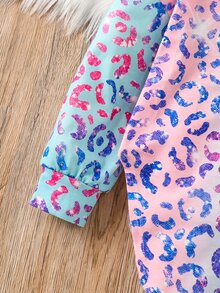 SHEIN Young Girl Shiny Rainbow Leopard Print Young Girl Casual Minimalist Short Sleeve & Shorts 2 Pieces Set Kids - Multicolor - View 9