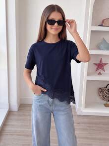 SHEIN Tween Girls Solid Color Lace Patchwork Asymmetrical Hem T-Shirt Summer Casual Outfit Comfortable Daily Minimalist Vacation Cute School Navy Blue - Navy Blue - View 4