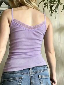 SHEIN 甜美蕾絲飾邊拼接女款細肩帶背心 - 淡紫色 - 查看 2