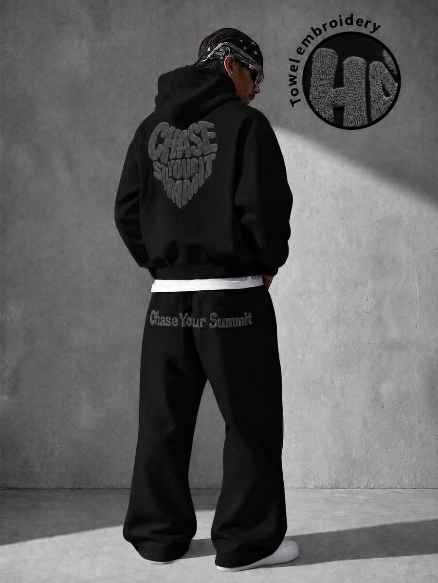 Manfinity EMRG 男士刺繡標語連帽衛衣與運動長褲套裝 - 彩色 - 查看 1