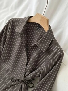 Solavon 翻領門襟繫帶長袖收腰休閒條紋女款襯衫 - 咖啡棕 - 查看 4