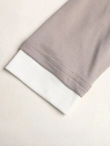 SHEIN 青少年女孩拼色 2 合 1 假領長袖休閒街頭風度假春秋冬內搭 T 恤 - 卡其色 - 查看 5