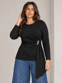 ELLERISSA Plus Size Black Round Neck Long Sleeve Twisted Jersey Top With Gold Tone Hardware And Asymmetric Hem - Black - View 1