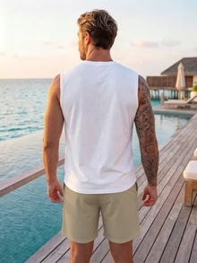 Manfinity RSRT 男士休閒百搭棕櫚樹與字母印花圓領背心抽繩腰口袋短褲套裝，度假風 - 卡其色 - 查看 3
