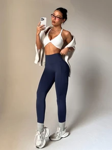 Easithlete Easithlete 女款純色口袋休閒軟身運動多功能日常旅行健身緊身內搭褲 海軍藍 夏季 - 藏蓝色 - 查看 5
