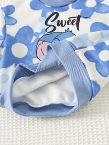 Cozy Pixies طقم كاجوال مريح يومي متعدد الاستخدامات للبنات الصغيرات، بلوزة رياضية بياقة دائرية مطبوعة بأرنب أزرق وجنية زرقاء مع بنطال طويل - الأزرق - مشاهدة 5