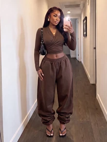 Slaydiva Women Two Pieces Set Wrap V Neck Long Sleeve Crop Top Wide Leg Pants Chocolate Brown Knit Matching Set Chic Casual Airport Vacation Lounge - Brown - View 4