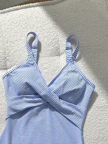Swim Lushoire 1件条纹特殊面料交叉前开襟连体泳衣 - 藍色 - 查看 5