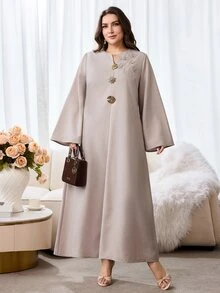 Al Najma 大尺碼女款優雅端莊阿拉伯風洋裝，鑲水鑽珠飾金屬扣，灰色，適合泰國度假與婚禮，秋季穿搭 - 卡其色 - 查看 5