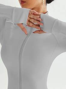 Easithlete Easithlete Women Light Grey Short High Neck Sports Jacket,Long Sleeve Zip Up Workout Top,Plain Lightweight Gym Athleisure Clothes For Autumn Workout Set - Grey - View 4