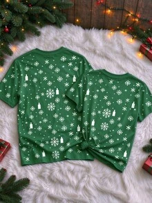 Manfinity Homme Kaos Natal Hijau Pasangan Serasi dengan Gambar Santa Claus, Bir, dan Kepingan Salju yang Lucu, Kaos Pesta Liburan Lengan Pendek, Unisex - MultiWarna - View 2