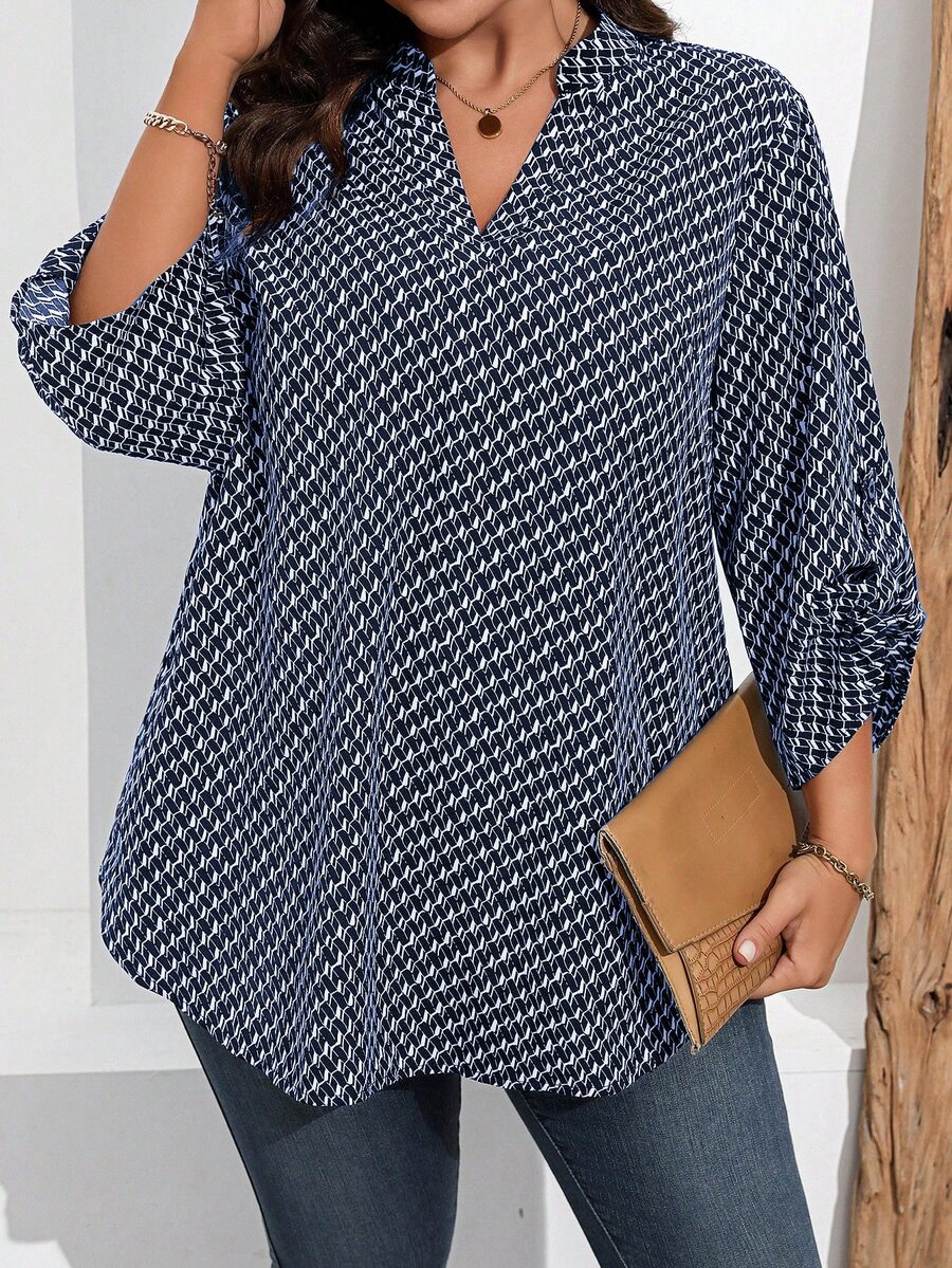 EMERY ROSE Big Size V-Neck Geometric Print Short-Sleeved Curved Hem Loose Top. Suitable For Casual Office Or Commuting Wear. Only Available In Shirt Form. - Navy Blue - View 1