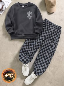 2件組小男孩套裝，抓絨加厚圓領圖案衛衣與棋盤格多口袋工裝束口運動長褲，兒童休閒運動套裝 - 灰色 - 查看 1