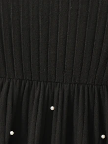 SHEIN 2件組女童優雅高領泡泡袖仿珍珠黑色針織洋裝與白色仿皮草外套套裝，可愛冬季聖誕新年派對洋裝 - 黑色 - 查看 8