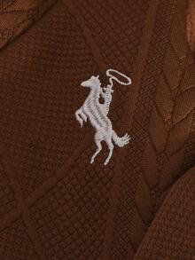 SHEIN 男童秋冬休閒POLO套裝，白色前襟配小馬刺繡，2合1白色襯衫領，棕色V領針織紋理面料長袖上衣，搭配彈性腰卡其褲，2件套，適合男童休閒時尚、通勤、舒適、復古學院風，適用於日常穿著、學校、外出、度假、假日 - 棕色 - 查看 8