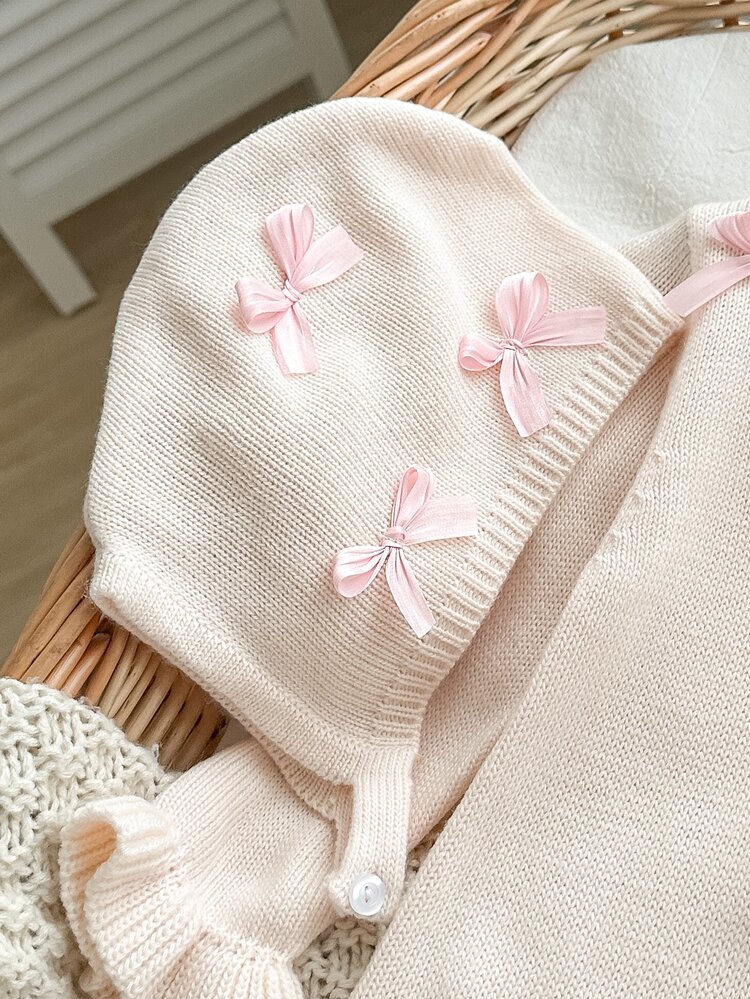 SHEIN Baby Girls 2-Piece Pink Set, Newborn Sweater Romper, Elegant Sweet Design Puff Sleeve Pink Bow, Infant Jumpsuit, Infant Long Sleeve Bodysuit, Autumn/Winter Baby Knitwear, Newborn Comfortable Baby Set, 6-9 Months Baby Girls, Free Hat, 2-Piece Pack - Beige - View 6