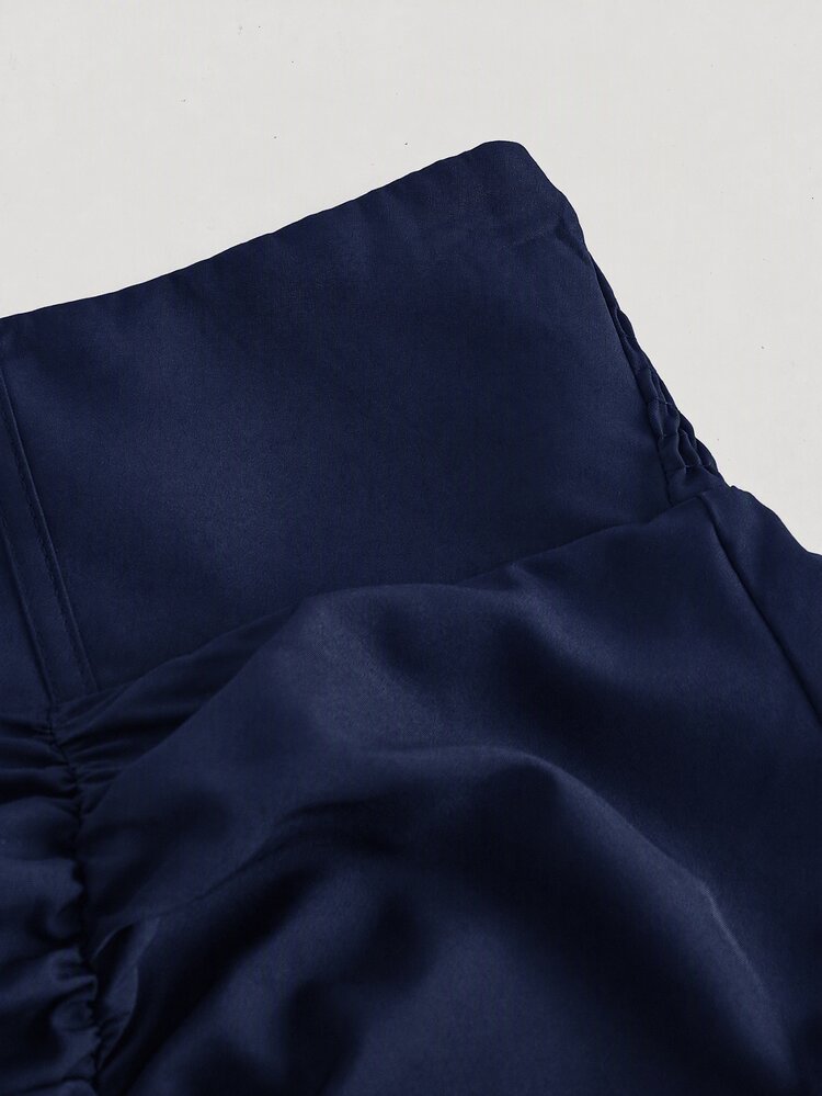 SHEIN MOD تنورة مقاس كبير بخصر عالي وحافة غير متماثلة، طول قابل للتعديل مع طيات أمامية وكشكشة وتصميم قابل للعكس، طراز ريترو عصر النهضة فير غوث ريف خريف أسود - أزرق بحري - مشاهدة 4