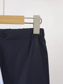 SHEIN 青少年男孩套裝：白色熱帶風正式襯衫、海軍藍長褲、披肩，適合學校假期秋季 - 藏蓝色 - 查看 5