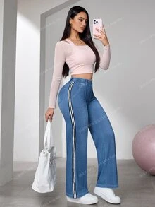 Flexra Women's Elastic Waist Casual Versatile Flare Jeans - Blue - View 5
