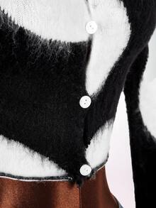 Amplova Women's Geometric Pattern Bell Sleeve Single-Breasted Casual Knit Cardigan - Black and White - View 9
