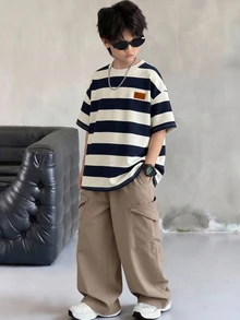 SHEIN Little Byeori 2件組兒童青少年男童休閒百搭圓領套頭寬鬆短袖黑白條紋T恤與寬鬆黑色長褲針織套裝，運動套裝，Y2K套裝，黑色T恤套裝，基本上衣，基本下裝，夏季短褲，夏季穿搭，夏季衣物，男童套裝兒童套裝，適合春夏季，外出，情人節，旅行，度假，家庭聚會，返校季，婚禮季，晚會，運動，生日派對 - 彩色 - 查看 3