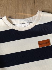 SHEIN Little Byeori 2件組兒童青少年男童休閒百搭圓領套頭寬鬆短袖黑白條紋T恤與寬鬆黑色長褲針織套裝，運動套裝，Y2K套裝，黑色T恤套裝，基本上衣，基本下裝，夏季短褲，夏季穿搭，夏季衣物，男童套裝兒童套裝，適合春夏季，外出，情人節，旅行，度假，家庭聚會，返校季，婚禮季，晚會，運動，生日派對 - 彩色 - 查看 5