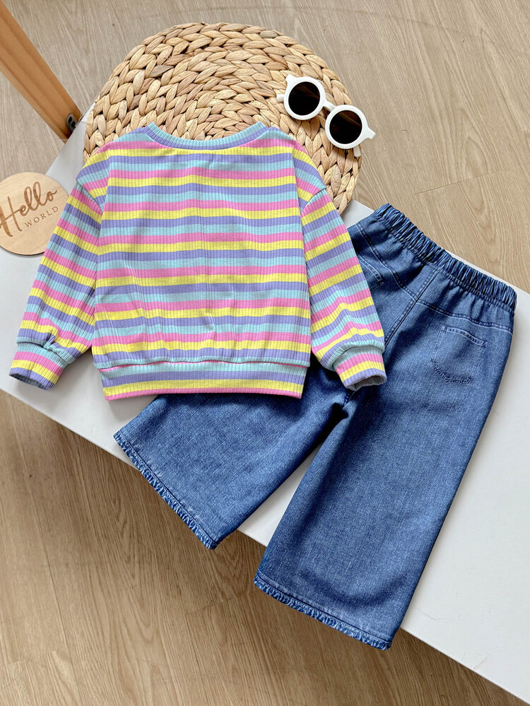 SHEIN طقم كاجوال من قطعتين للبنات الصغيرات والرضع، سويت شيرت محبوك مخطط برسومات كرتونية لطيفة مع بنطال كاجوال بخصر مطاطي وطبعة خاصة، وردي مخطط وأزرق فاتح - متعدد الألوان - مشاهدة 3