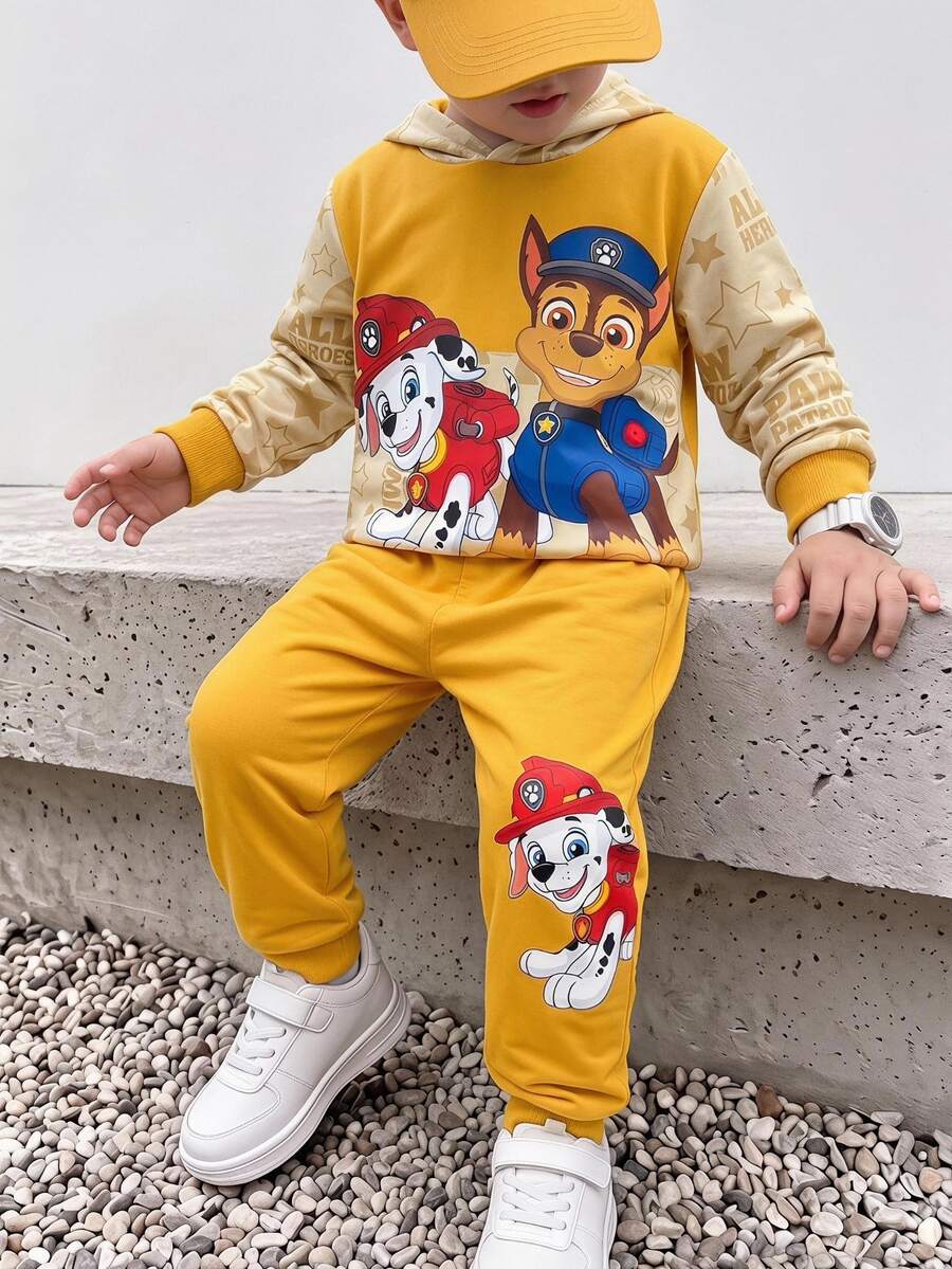 SHEIN | PAW Patrol 男童棕色米色拼接卡通狗字母印花連帽衫套裝 秋季休閒寬鬆長袖羅紋袖口 返校穿搭 冬季 - 彩色 - 查看 1