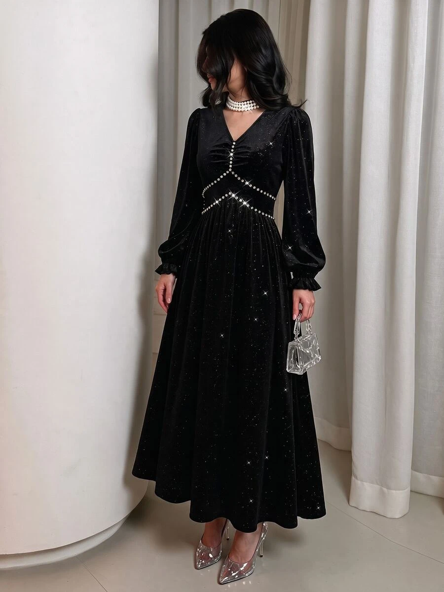 NOVVYNE 女款黑色天鵝絨銀色點綴V領水鑽長袖收腰優雅浪漫洋裝 - 黑色 - 查看 1