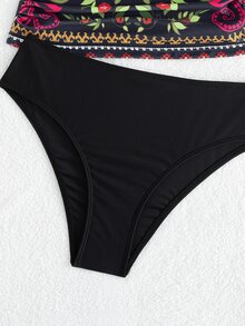 SHEIN Swim Women's Elegant Spaghetti Strap Printed Bikini Top, Bohemian Style Suitable For Summer Beach Vacation - Black - View 5