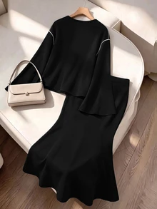 SHEIN LUNE CURVE Contrast Color Stitching Flared Long Sleeve Top & High Waist Fishtail Skirt 2 Pieces Set Fall - Black and White - View 2
