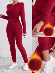 Chiquease Women's Winter Solid Color Thick Thermal Lined 2 Pieces Set - Red - View 1