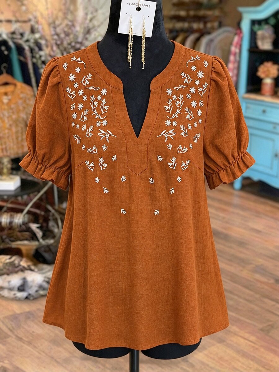 SHEIN LUNE CURVE Plus Size Women's Embroidered Short Sleeve Pleated Blouse, Spring/Summer, Suitable For Dating, Romantic, Fashion, Commuting - Bronze - View 1