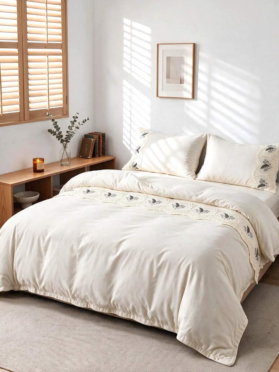 Luxury Embroidery Duvet Sets With Flower Pattern Made In Turkey With Lace Duvet Set Quilt Cover With Pillowcase Contain Cotton Made In Turkey - Creamy White - View 1