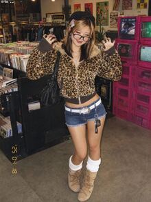 Attitoon Women's Elegant Leopard Print Long Sleeve Hooded Sweatshirt - Multicolor - View 5