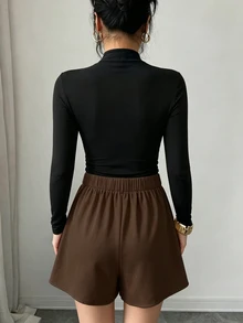 Elenzga 新款法式優雅時尚套裝設計 方領百褶顯胸顯瘦遮肉金屬鈕扣長袖T恤 + 鬆緊腰小A字雙層不對稱裙褲休閒性感百搭女款兩件套 - 棕色 - 查看 5