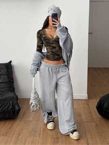 Coolane 女款秋季街頭風性感外穿日常穿搭復古百搭Y2K樹枝圖案緊身胸衣式V領T恤軍綠迷彩印花 - 軍綠色 - 查看 3