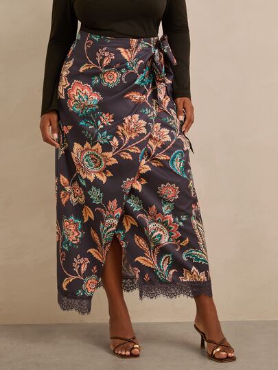 Travachic Plus Size Women's Black Print Wrap Tie Bow Long Beach Bohemian Skirt, Summer Vacation