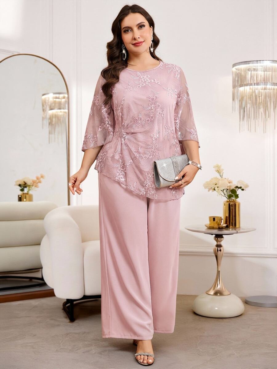 Reflora Setelan 2 Potong Blus dan Celana Panjang Renda Warna Polos Elegan Ukuran Plus - Baby Pink - View 1