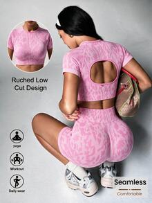 Gameset SHEIN Sport Bộ đồ tập luyện thể thao liền mạch cho nữ, áo ba lỗ hở lưng in họa tiết toàn thân và quần đùi đạp xe - Hồng - Xem 2