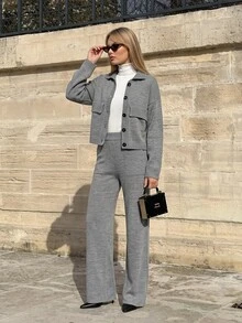 CLARA VERO طقم محبوك بياقة قميص وأزرار وجيب، مقاس عادي، للشارع أو السفر، بنطال بالازو، جيب كبير - رمادي - مشاهدة 1